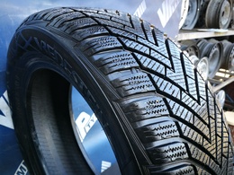 205/55R16 Vredestein Wintrac DOT2021 1db-os!