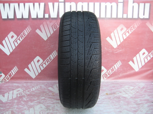225/45R18 Pirelli Sottozero SII. RSC