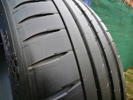265/45R19 Michelin Pilot Sport PS4 Újszerű! DOT3518