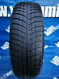 215/65R17 Bridgestone Blizzak LM001