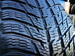 235/55R17 Nokian WR SUV 3 XL