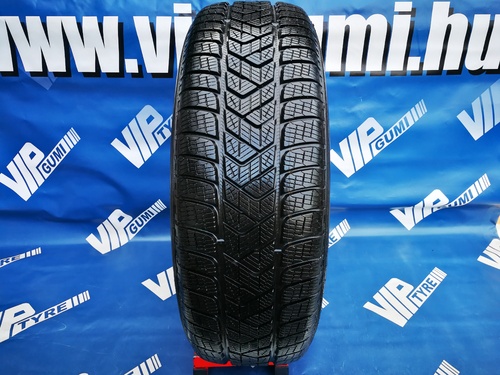 215/65R17 Pirelli Scorpion Winter FR (Seal inside)