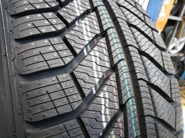 225/40R18 Point S Winter S 92V XL FR