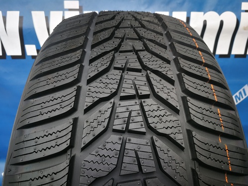 235/45R18 Hankook Winter Icept Evo3 W330 98V
