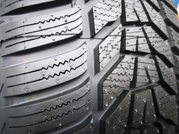 235/45R18 Hankook Winter Icept Evo3 W330 98V