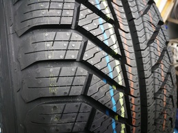 235/45R18 Point S Winter S FR 98V XL