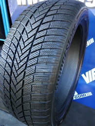 265/45R21 Bridgestone Blizzak LM005 FR DOT1920