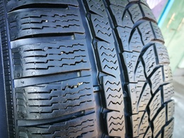 235/55R17 Nokian WR A4 XL