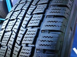 215/70R16C Hankook Winter RW06 DOT2217