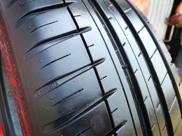 215/45R18 Michelin Pilot Sport 3 FR DOT5017