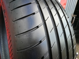 225/50R17 Goodyear EfficientGrip Performance MOE RSC 1db-os!