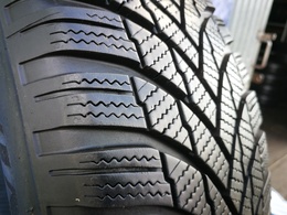 185/65R15 Firestone Winterhawk 4  (B)