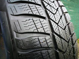 215/50R18 Pirelli Winter SottoZero 3 DOT4419