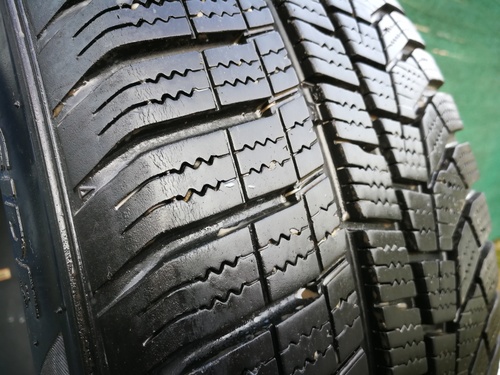 205/55R17 Hankook Winter iCept evo 2 W320