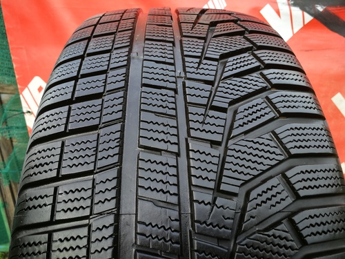 255/45R20 Hankook Winter Icept Evo2 W320A SUV FR DOT2118