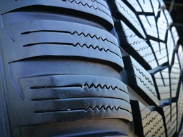 235/55R18 Hankook Winter I*cept evo 3 W330A SUV DOT:2620