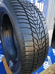 235/55R18 Hankook Winter I*cept evo 3 W330A SUV DOT:2620