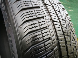215/55R18 Hankook Winter iCept evo 2 W320 FR XL DO4416 C