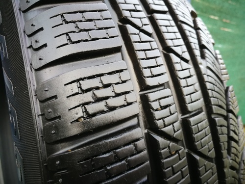 205/55R17 Pirelli W210 Sottozero SII. FR XL E DOT3619