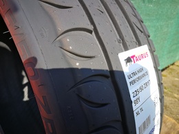 225/50R17 Taurus Ulltra High Performance FR