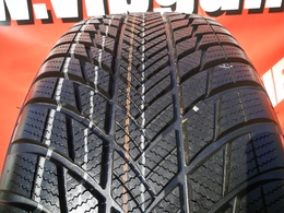 225/60R17 Bridgestone Blizzak LM001 AO 99H Új! DOT2220
