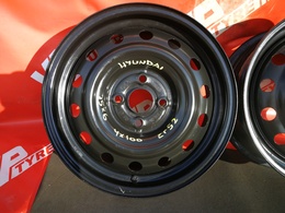 Hyundai i20 acélfelni 15X6J, 4X100X54.1 ET52. 2150682