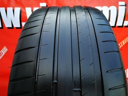 235/45R19 Michelin Pilot Sport 4 FR XL DOT4317