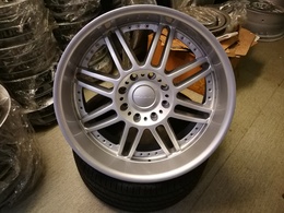 Hummer H2 alufelni 22X10J, 8X165.1X117, ET10. KMC125