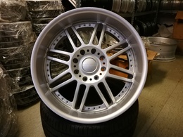 Hummer H2 alufelni 22X10J, 8X165.1X117, ET10. KMC125