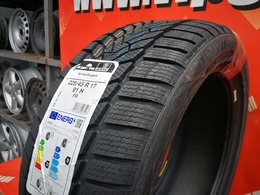 225/45R17 Uniroyal Winter Expert Új! DOT3521 1db-os!