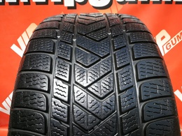 275/35R19 Pirelli Winter SottoZero 3  FR J DOT0520