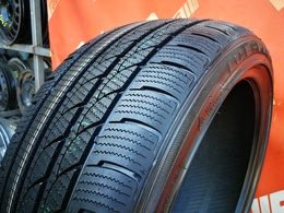 225/40R18 Tracmax Ice-Plus S210 FR XL 92V Új! 1db-os!