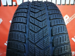 235/60R18 Pirelli Scorpion Winter FR XL Új! DOT4221