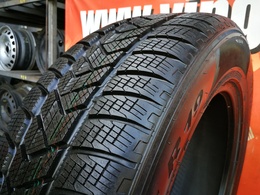 235/65R19 Pirelli Scorpion Winter 109V Új! demo! DOT3820
