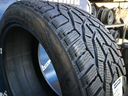 275/40R20 Sebring Snow SUV XL