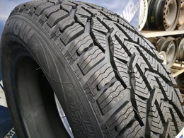 215/60R16 Sebring Snow 99H Új!