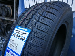 235/65R17 Toyo Snowprox S954 SUV 108H Új! DOT0425