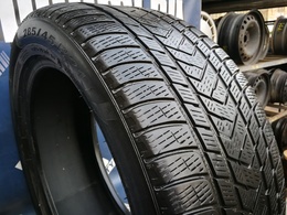 285/45R21 Pirelli Scorpion Winter FR * RSC DOT2822 1db-os!