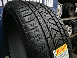 265/35R22 Pirelli Scorpion Winter FR XL Új! DOT4221