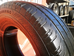 235/65R16C Continental VanContact 200 DOT1521