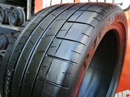 305/35R19 Pirelli Pzero PZ4 FR L Új! DOT4421