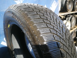 205/60R16 Bridgestone Blizzak LM005 DOT1919
