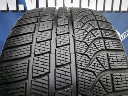 285/40R20 Pirelli PZero Winter FR XL Elect NF0 DOT4820 1db-os!
