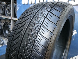 245/45R18 Goodyear UltraGrip 8 Performance FR XL MOE * RSC