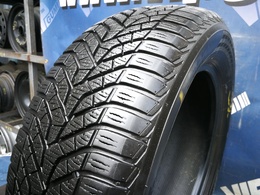 205/60R16 Yokohama BluEarth Winter V905 DOT3019