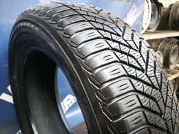 205/60R16 Yokohama BluEarth Winter V905 DOT3019