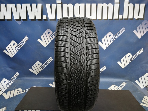 255/45R20 Pirelli Scorpion Winter FR * DOT3224