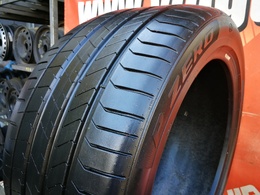 285/40R19 Pirelli Pzero PZ4 XL MO1 DOT1021