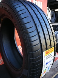 235/60R18 Pirelli Scorpion FR Elect Új! DOT3124 1db-os!