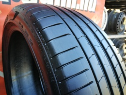 245/40R19 Pirelli PZero PZ4 FR * DOT3220